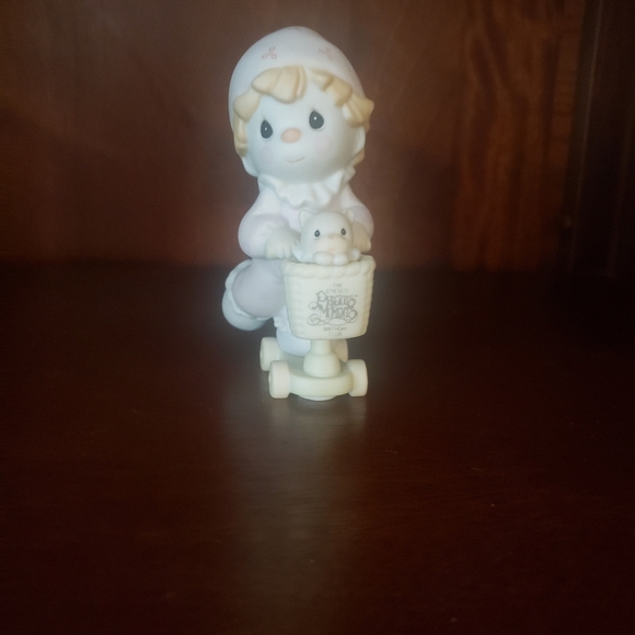 Precious moments - Picture 2 of 2